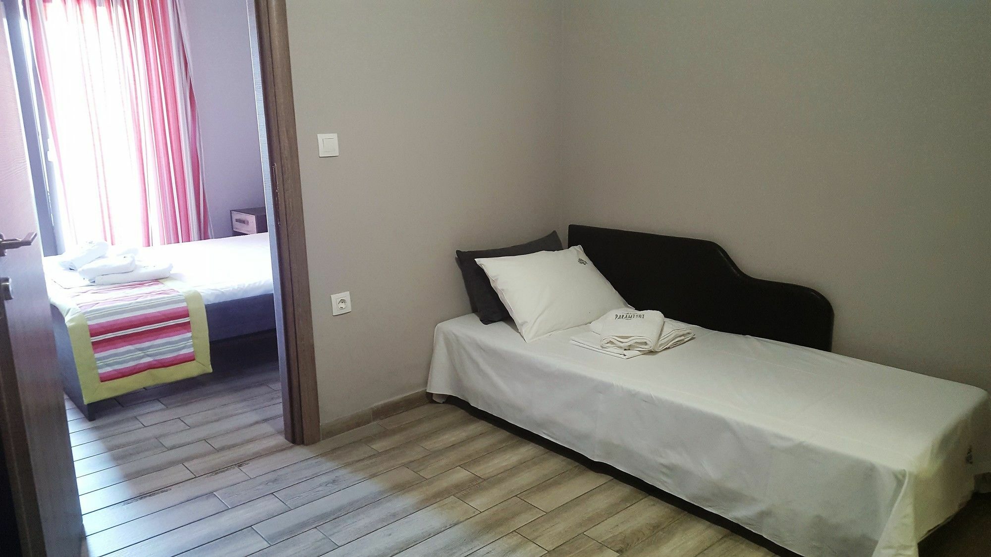 Paramithi Luxury Apartments Nikiti  Eksteriør billede