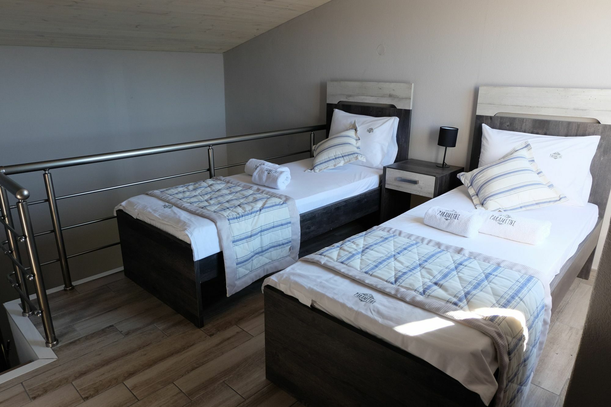 Paramithi Luxury Apartments Nikiti  Eksteriør billede